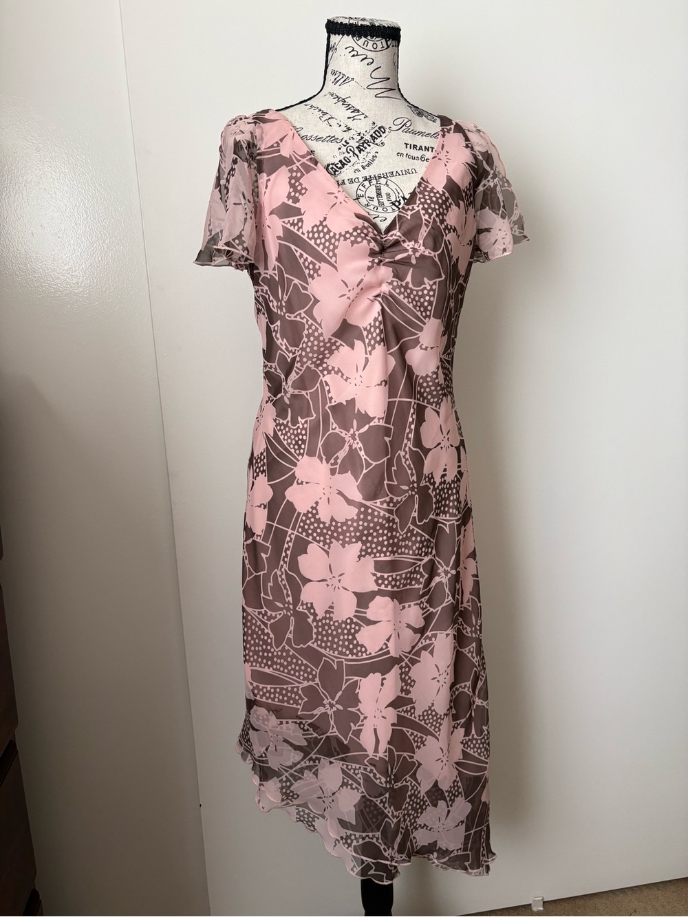 Floral V-Neck Midi Dress in Pink and Brown — Women’s Day-to-Evening Dress